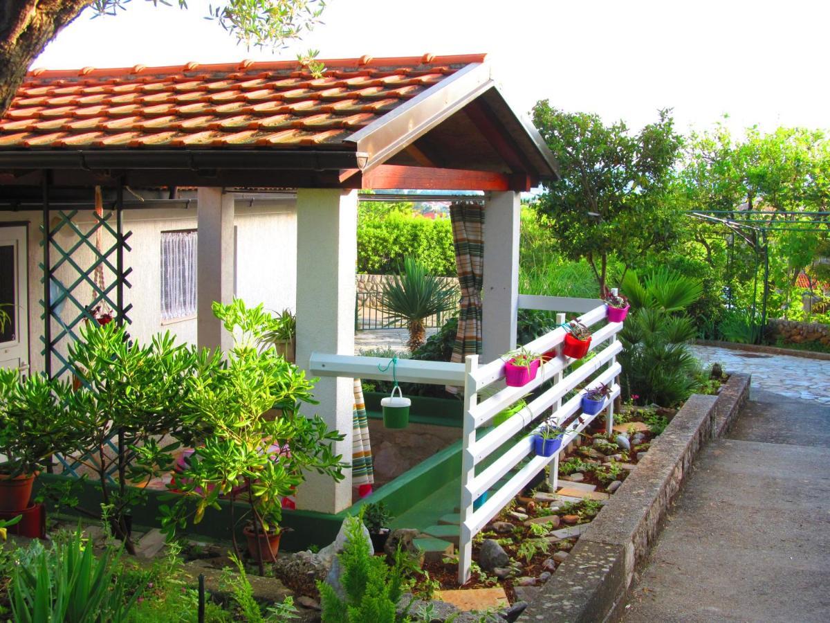 Apartments Natasa Krk Town Luaran gambar