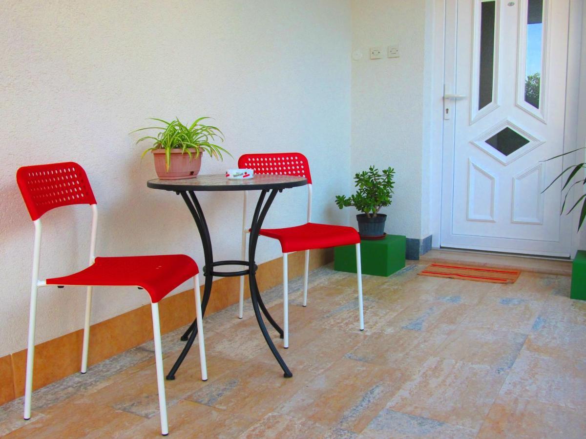 Apartments Natasa Krk Town Luaran gambar